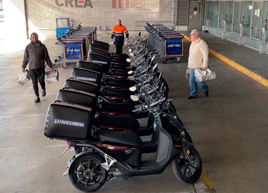 reparto-periodicos-la-vanguardia