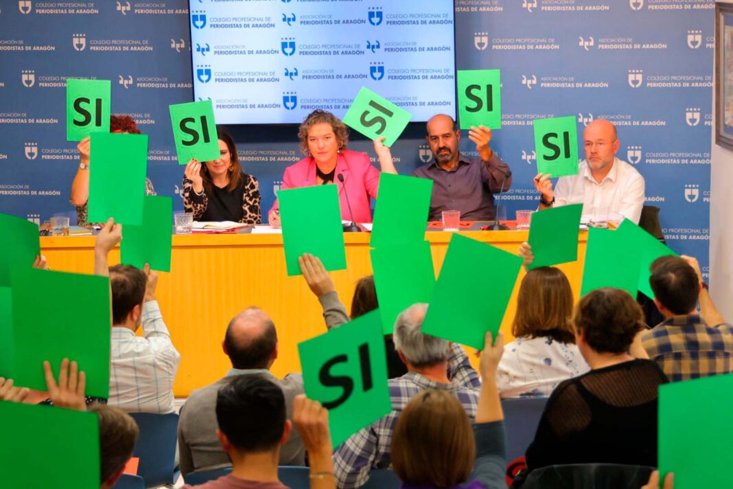Votacion-Asamblea-General-Extraordinaria-Periodistas-de-Aragon