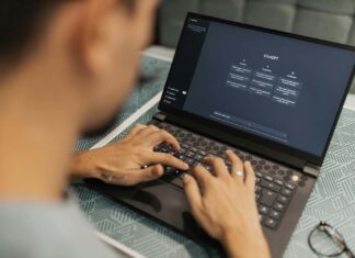 La inteligencia artificial hace que los contenidos de internet sean más homogéneos, menos diversos y emocionalmente más complacientes
