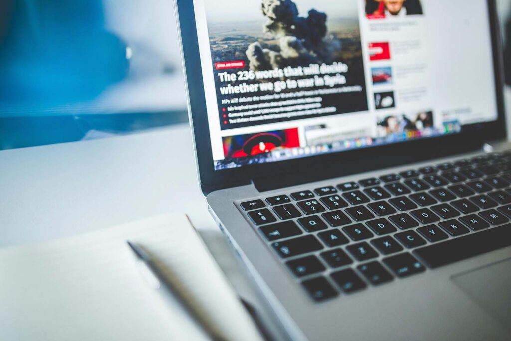 Las redes, los influencers y la IA amplían qué se considera noticia, pero no desplazan al periodismo tradicional