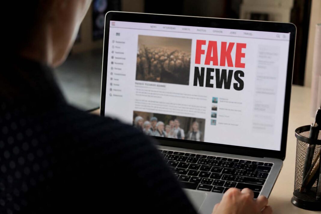 fake-news-261